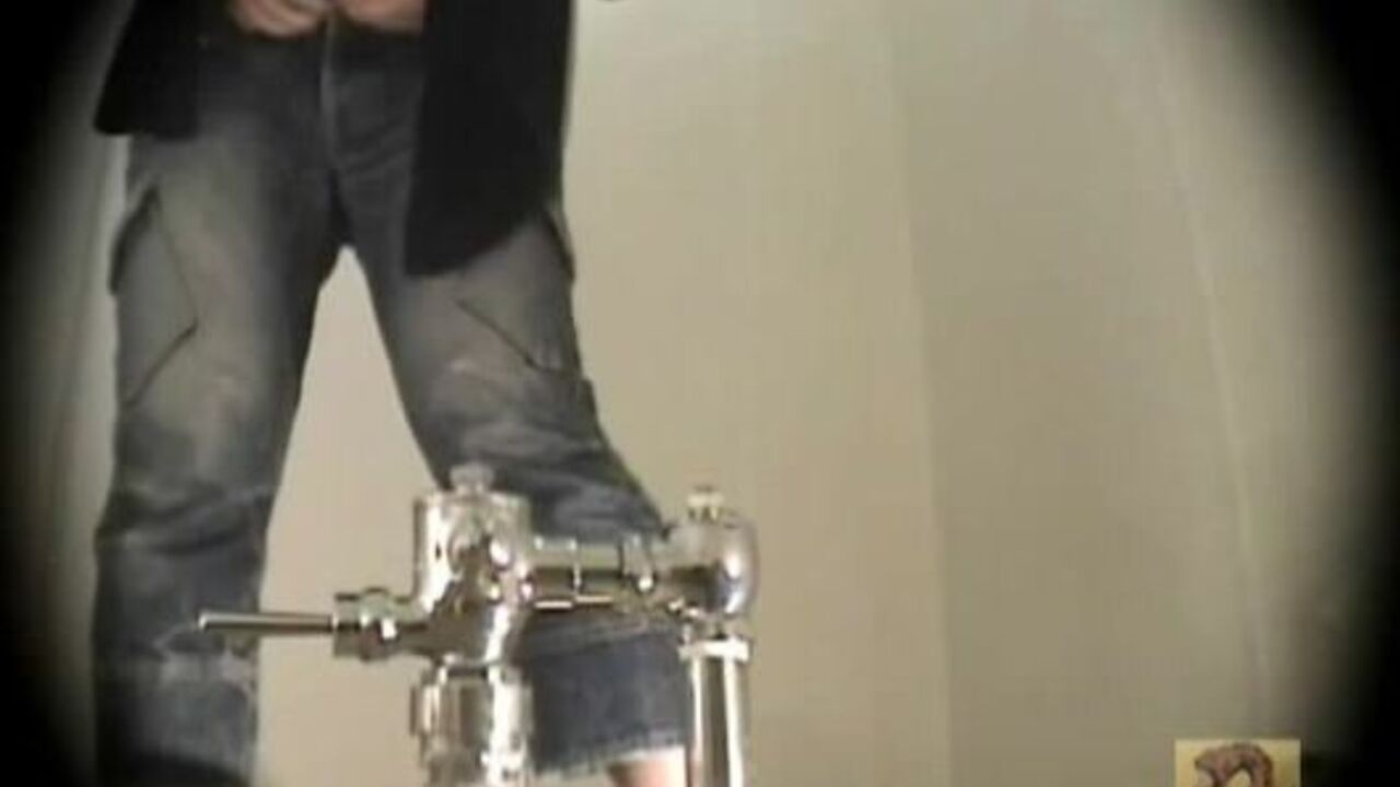 Slutty women getting off in this pooped-out video