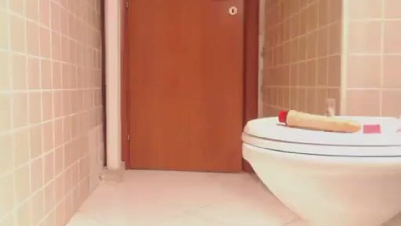 Watch this filthy slut scat and get drenched in her own dildo