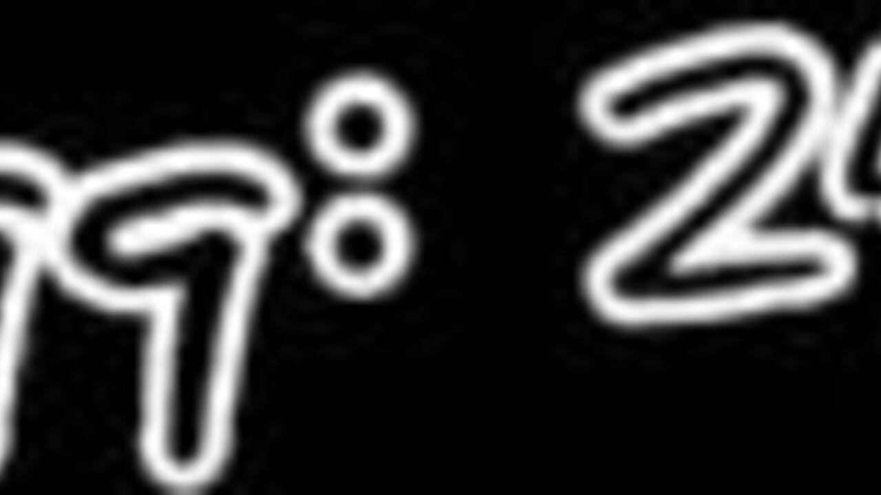 Chinese slut peeps on herself in toilet & makes a mess