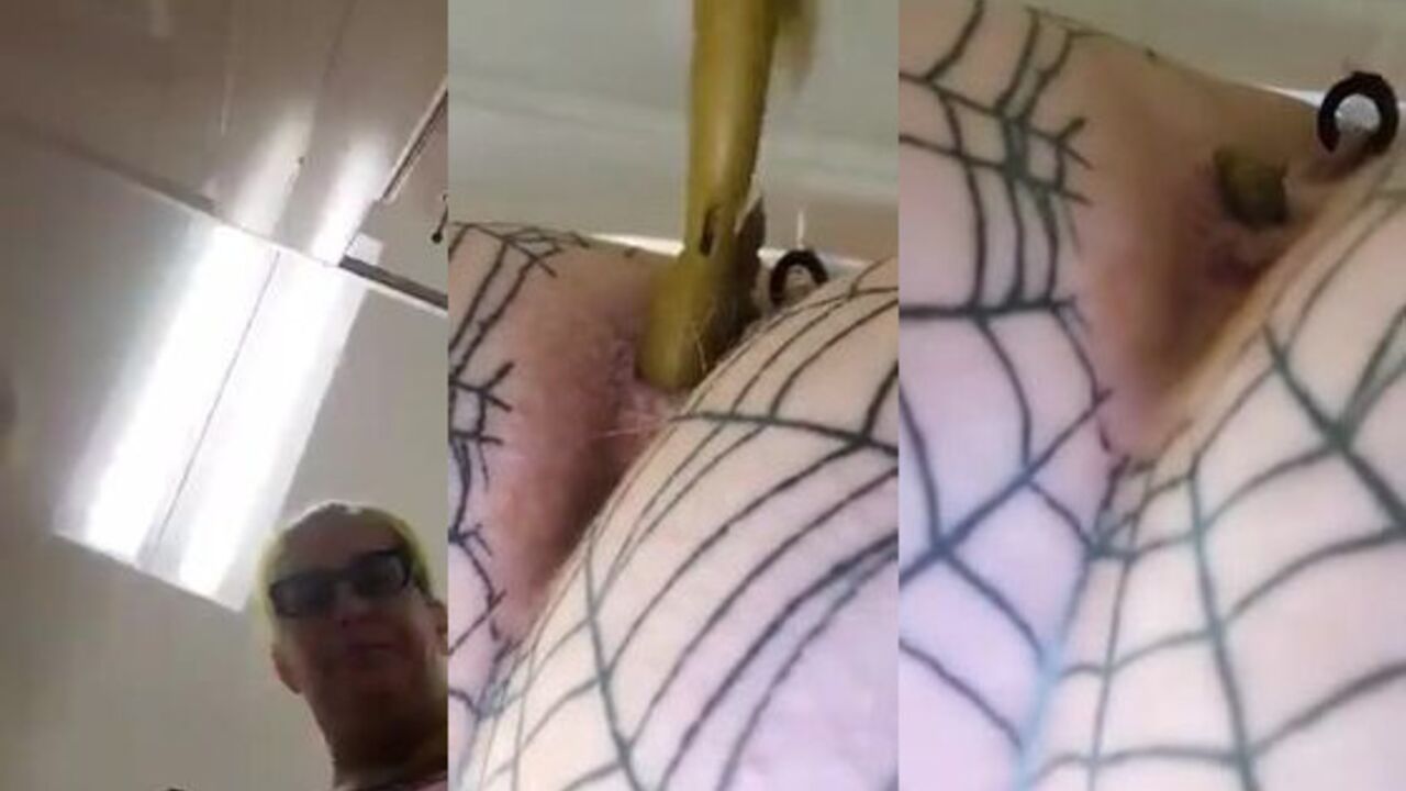 Watch this filthy scat porn video with a scat slave getting kinky and dirty