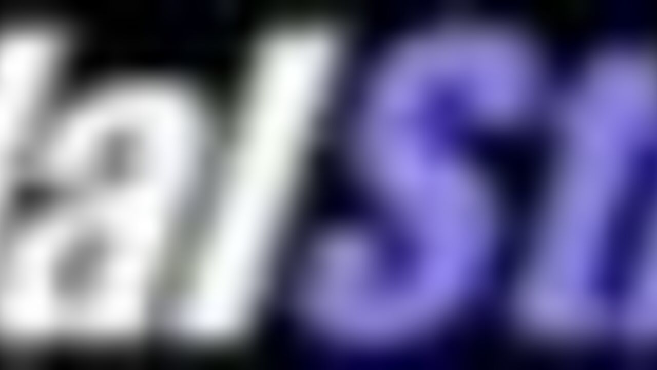 Watch these filthy bar sluts devour each other's butts at Scat Live Bar Show