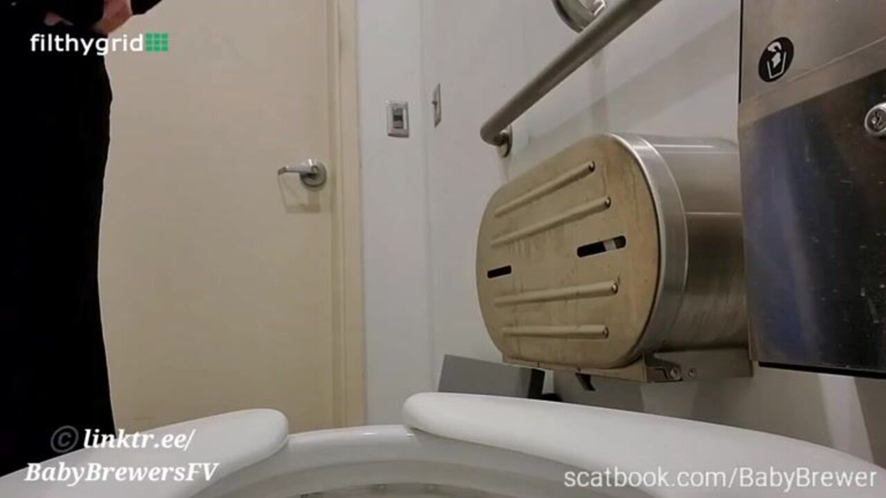 Baby Brewer's first time: scat porn, scat girls, and more!